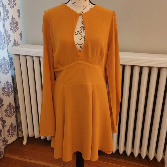 Reformation Delancey Rare Goldenrod Mustard Longsleeve Keyhole Mini Flare Sz 12 - Picture 2 of 13